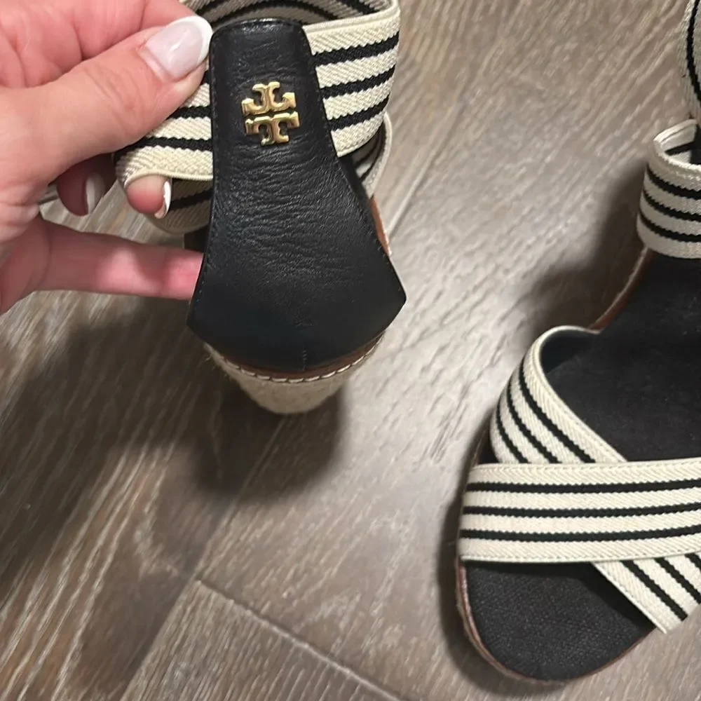 Tory Burch Black and White Women's Sandals Sz 9 with box